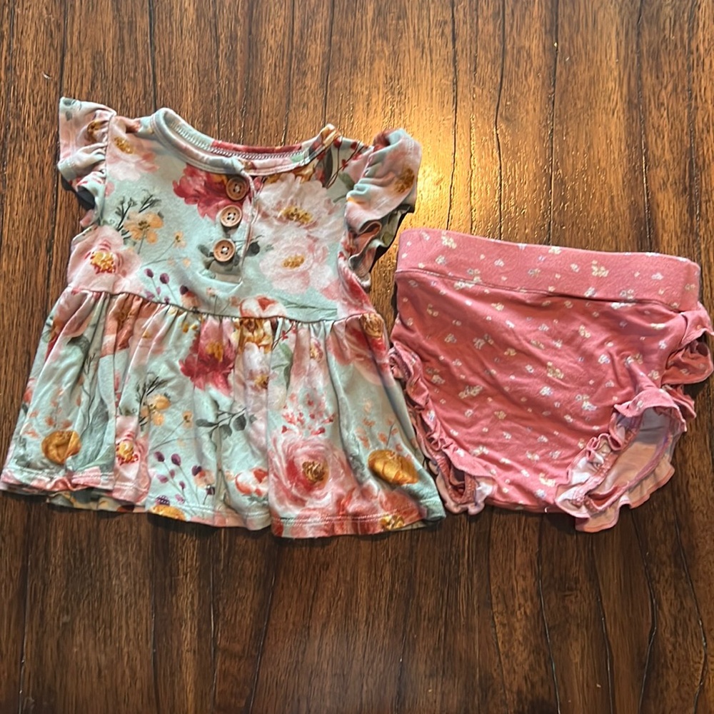 Posh peanut bummie set